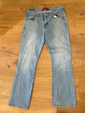Levi's Nouveau Boot Cut Stretch Women's Jeans size 6 short